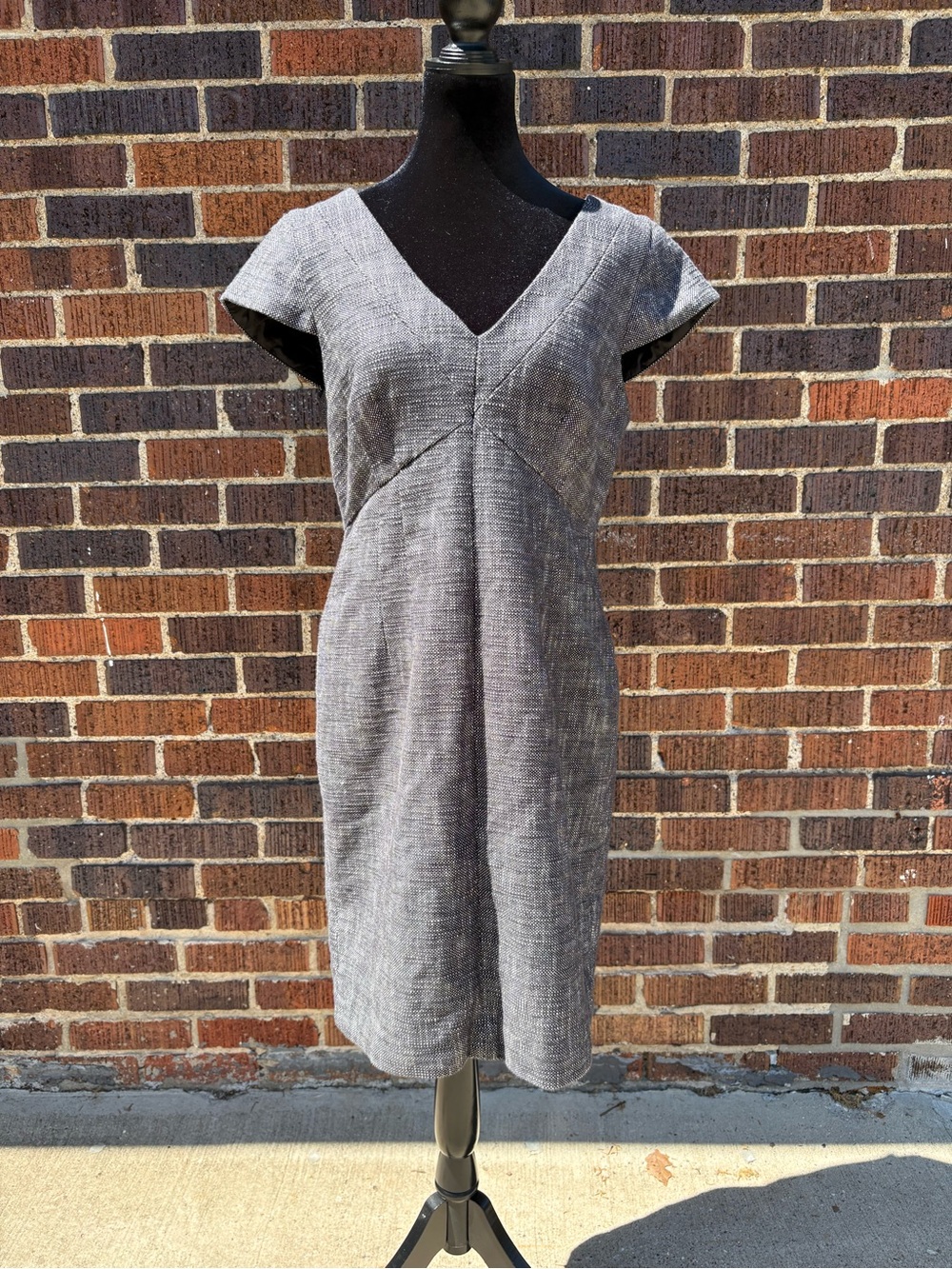 Banana Republic Heather Gray V-Neck Midi Dress